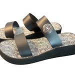 Brighton Double Black Strap Wedges Shoes Sandals Silver Tone Medallion Sz 8 Photo 0