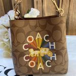 Coach mini bucket bag in signature canvas C6835 Photo 2