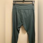 Outdoor Voices 7/8 Length Flex Leggings In Evergreen. Photo 7