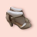 Easy Street  Beige T-Strap Heels Sz 8 Photo 1