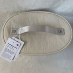 Lululemon Oval Top Access Kit Vol 3.5L Photo 1