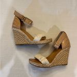 Dolce Vita Cream and Tan Wedge Sandals Size 8 Photo 2