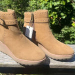 Anne Klein  Pamela Booties Natural Sz 5.5 NWT Photo 0