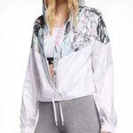 Nike NEW Hyper Windrunner Jacket Photo 2