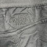The North Face The‎  Black Aphrodite 2.0 Capri Pants Photo 4