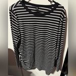SheIn Women’s Curve 4XL Round Neck Striped Longsleeve Tee Shirt Black/White EUC Photo 2