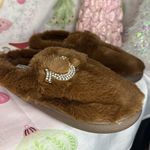 True Religion Slippers with Rhinestone Horseshoe, XL 9.5-10.5 Photo 0