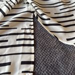 Vince Camuto  White Black‎ Abstract Stripe Sleeveless Asymmetrical Blouse Size XL Photo 5