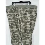 Woman Within Plus Size 28W Convertible Length Cargo Pant Green Camo Pullon Photo 7