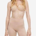 H&M  shapewear Photo 0