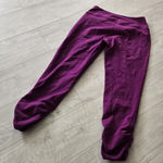 Beyond Yoga  Capri Leggings Womens Stretchy Pink Purple Cropped Pants Photo 0