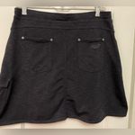 Kuhl medium cargo skort in charcoal. Photo 4