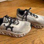 on cloud  Shoes Cloudmonster Photo 0