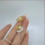 Stunning‎ Single Pair of Elegant Faux Pearl Stud Earrings Chic Vintage Style Gold Photo 2