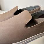 DKNY  Womens Jilian Leather Low Top Slip On Gray Nubuck Size 8 Photo 4