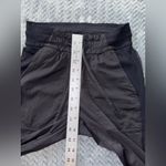 Lululemon Women’s Beyond The Studio Joggers Black Pull On Size 0 Photo 7