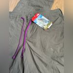 The North Face Size 10 Hiking Pants, Women’s Large Hiking pants Photo 1