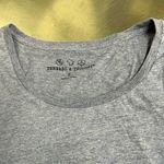 Threads 4 Thought  Women’s Purple T-shirt - Size Small - VGUC Photo 2