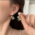 1 Pair Delicate Decor Dangle Zinc Alloy Earrings With Faux Pearl And Flower Desi Gold Photo 5