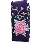 Oovoo Embroidered Divine Clutch purple floral Photo 3