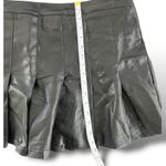 Faux leather pleated skirt size medium Black Photo 3