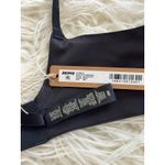 SKIMS  Ultimate Push up Plunge Bra Onyx Size 30D Photo 7