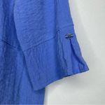 Habitat Express Solid Hidden Pocket Swing Shirt in Cornflower Size Medium Photo 3