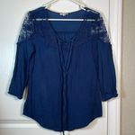 E&M 3/4 Sleeve Lace Tie Neck Bohemian Navy Blue Blouse Size Medium EUC #1269 Photo 1