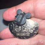 Disney  2015 Emoji Blitz Cheshire Cat Heart Eyes Alice in Wonderland Pin Photo 2