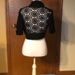 No Boundaries Black shrug Photo 2