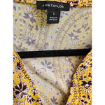 Ann Taylor  Size S Womens Yellow Floral Short Sleeve V-Neck Blouse Top Photo 3