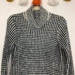 Cyrus Black White Eyelash Knit Turtleneck Sweater Size Medium Photo 2