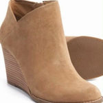 Lucky Brand Tan Suede Yakeena Ankle Bootie Size 8.5 Like new condition so clean Photo 0