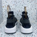Nike Huarache Black Sneakers 7.5 Photo 4