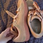 Puma Womens pink velvet shoes Photo 4