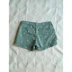 Old Navy Green Daisy Print Everyday Shorts Size 10 Photo 3