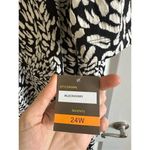 NWT Taylor Woman Fit n Flare Dress Size 24W Scoop Neck 3/4 Sleeve Zipper Black Photo 3