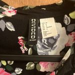 H&M cropped floral print blouse size size petite (European/junior size) Photo 4