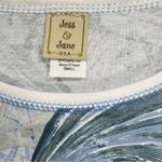 Jess & Jane Blue White Gray Floral Cotton Top with Rhinestones Size Small NEW Photo 7