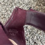 Kelly & Katie Heels Photo 3