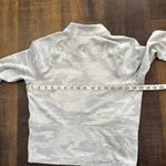 Lululemon  Pace Pursuit Long Sleeve White Camo Top Size 6 Photo 1