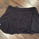 Lululemon  skirt Photo 1