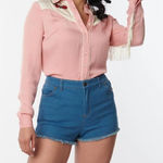 Unique Vintage NEW  Blue Denim Daisy Duke Shorts Women’s Large Photo 0