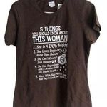 5 Things You Should Know About This Woman SZ Medium Brown T Shirt Dog Mom Photo 0