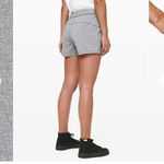 Lululemon ‎ On The Fly Short 8 athleisure workout yoga travel running hiking Photo 1