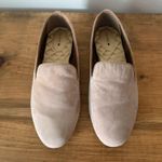 Birdies Like New Tan   Photo 0