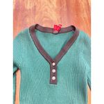 Yoki  Women's Green Black Colorblock Long Sleeves V-Neck Sweater Size Small Photo 2