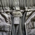 Banana Republic Women's Trousers Pants in Black Photo 1