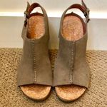 Luxury Rebel Comfortable and stylish camel colored  Chad suede shoes. Sz 7. Hardly Worn Photo 1