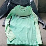 Victoria's Secret THREE VSX tops for price of oneā£ļø Photo 0